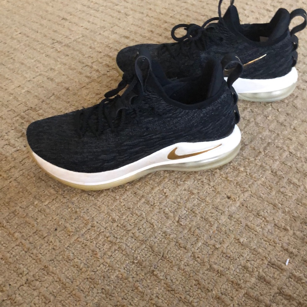 Lebron 15 basketball shoes